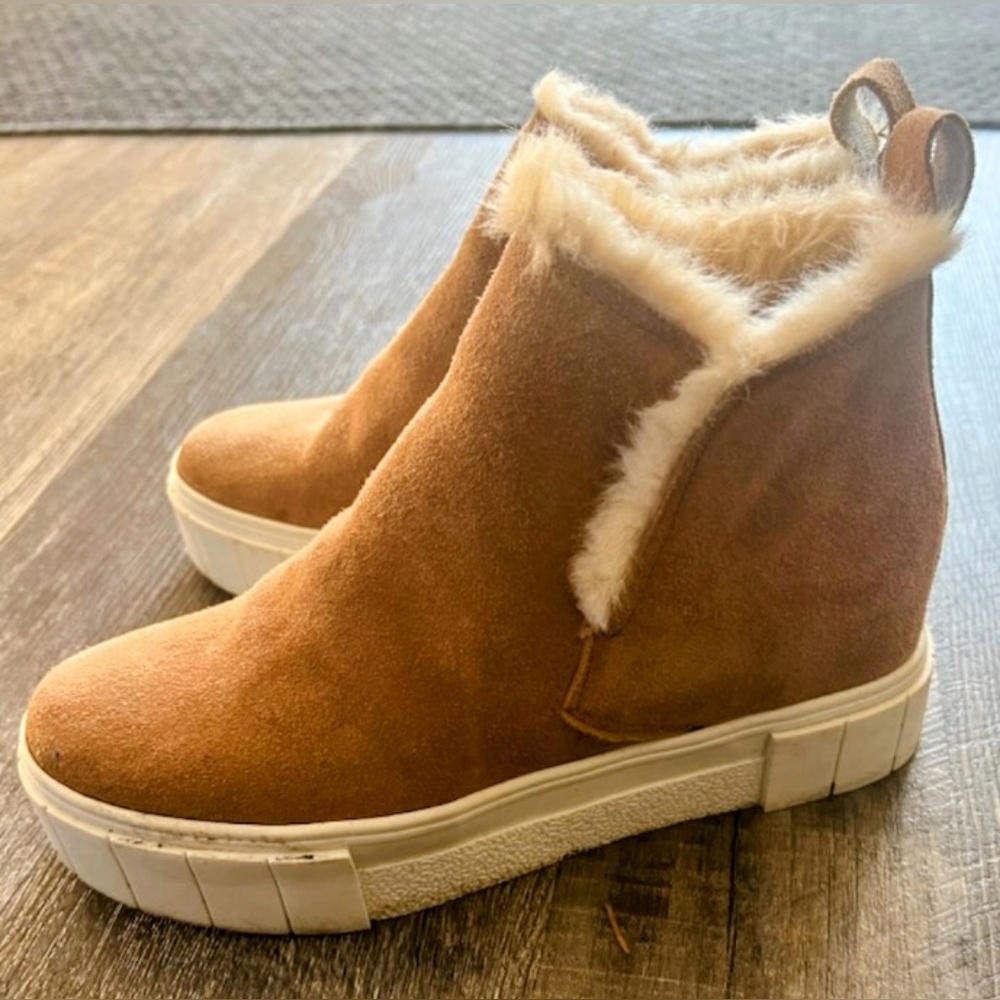 Dolce Vita 'Zali' Suede Bootie Sneaker Women's Size 6.5